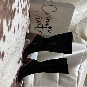 Crown Vintage Black and Brown Heeled Boots